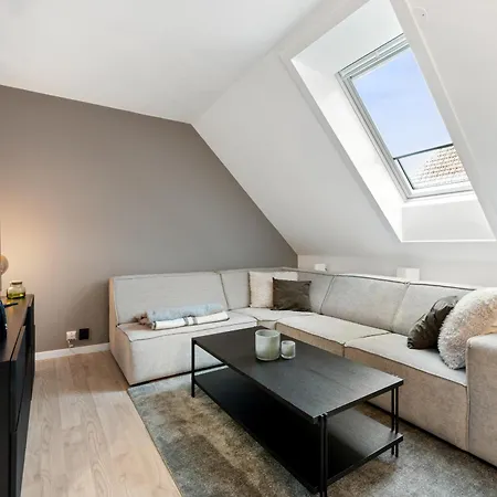 Central Modern Apartment